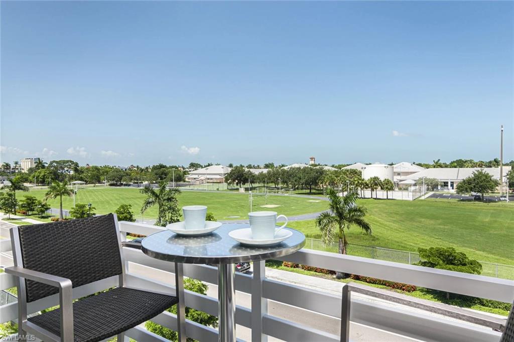 SOCE FLATS - Residential Lease