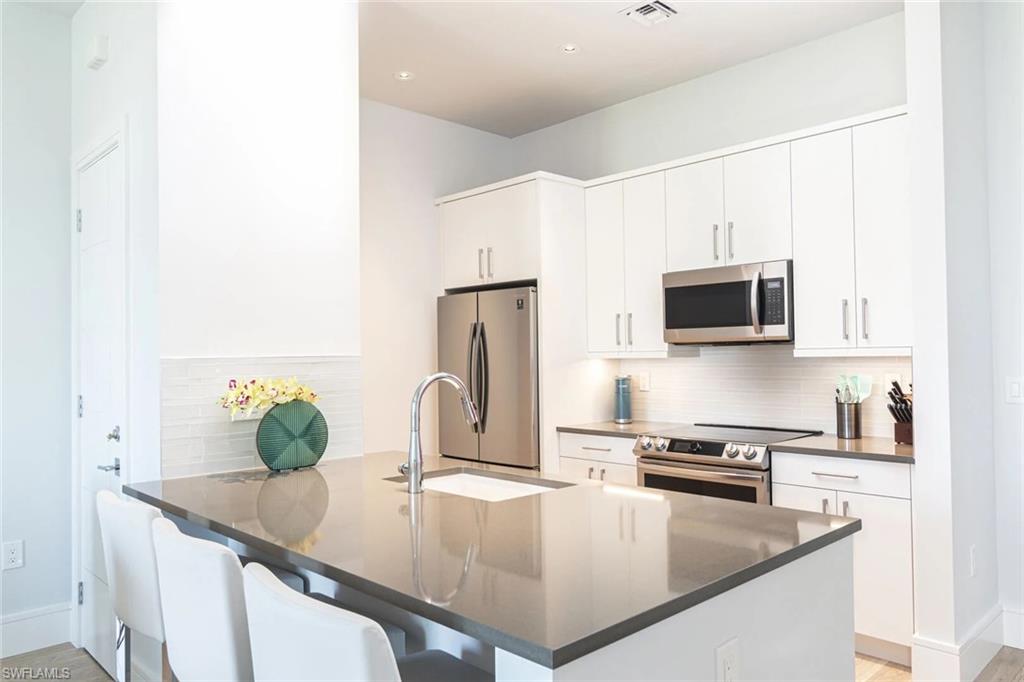 SOCE FLATS - Residential Lease