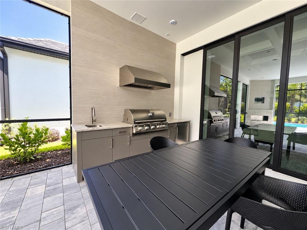 CAYMAS - Residential Lease
