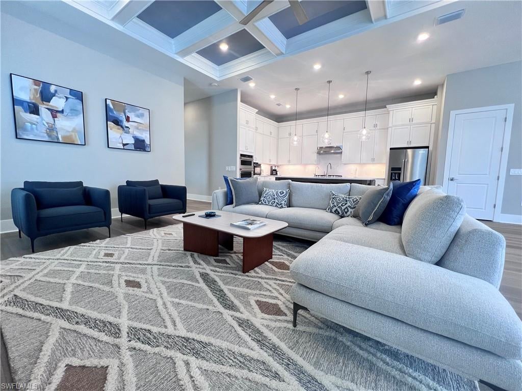 CAYMAS - Residential Lease