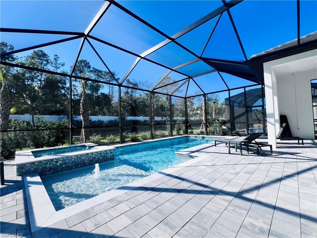 CAYMAS - Residential Lease