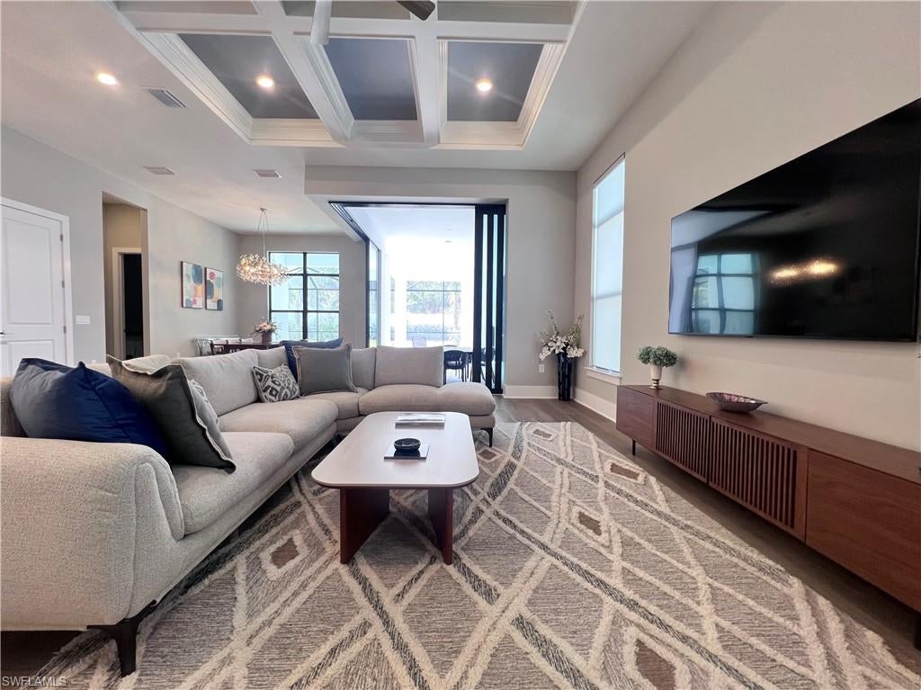 CAYMAS - Residential Lease