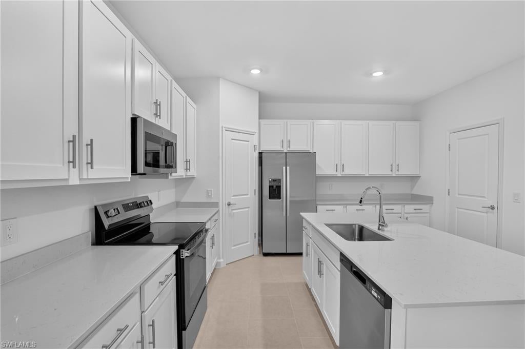 SABAL GLEN AT MIDTOWN - Residential