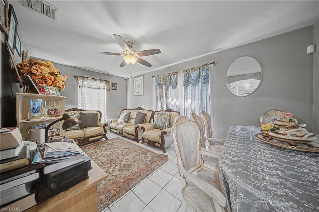NAPLES MANOR - Residential