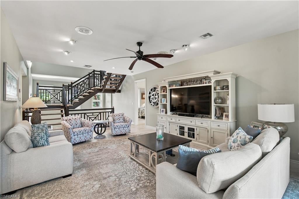 SOUTHPORT ON THE BAY - Residential