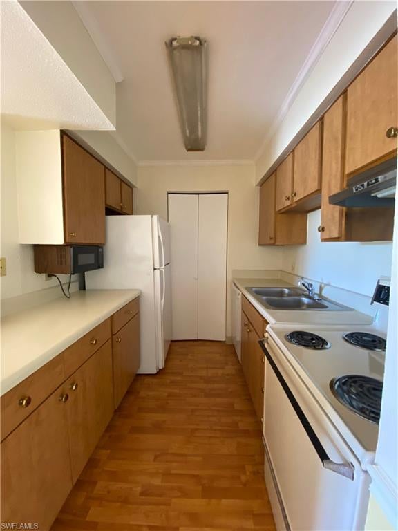 VILLAGE CREEK - Residential