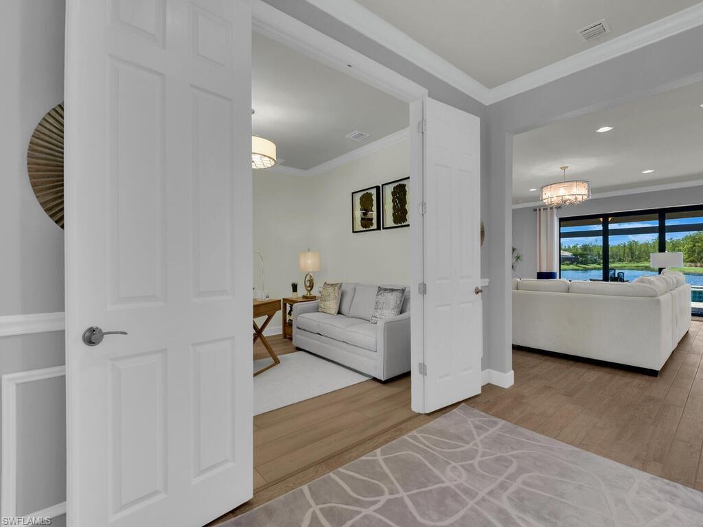WINDING CYPRESS - Residential