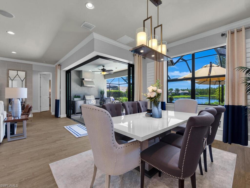 WINDING CYPRESS - Residential