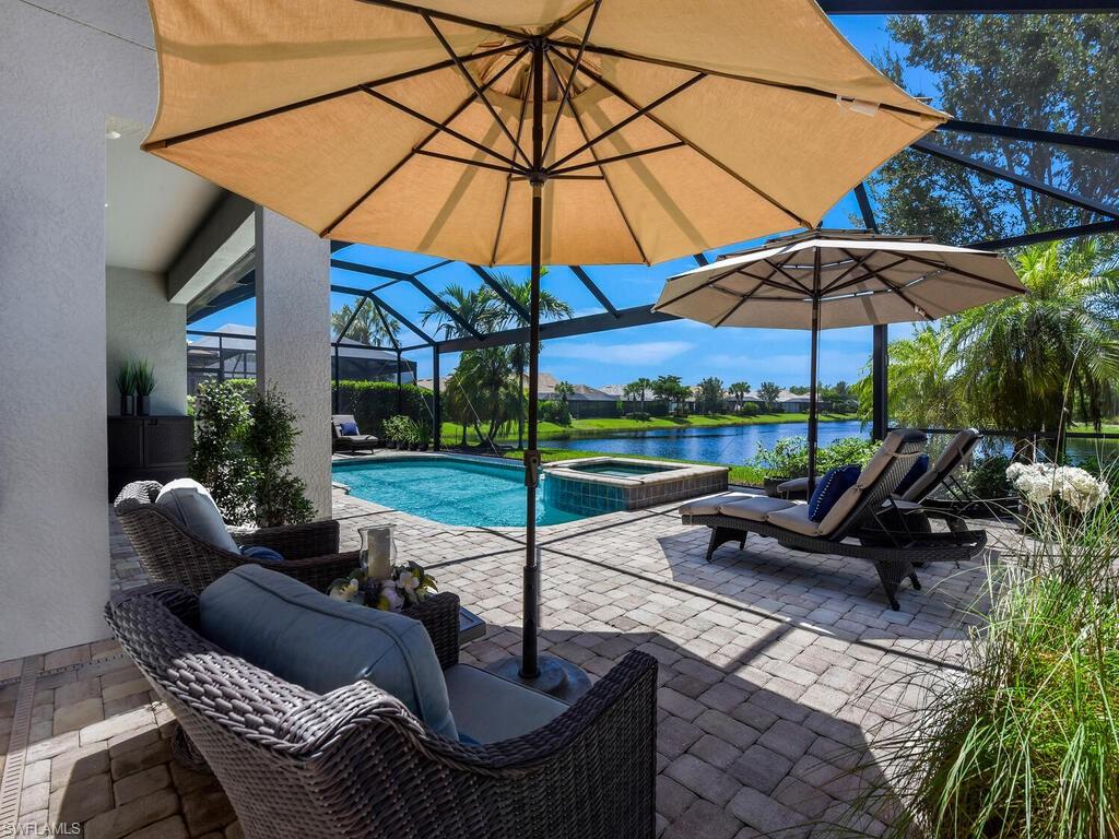 WINDING CYPRESS - Residential
