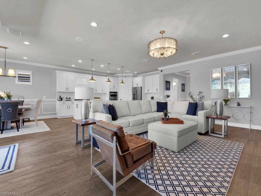 WINDING CYPRESS - Residential