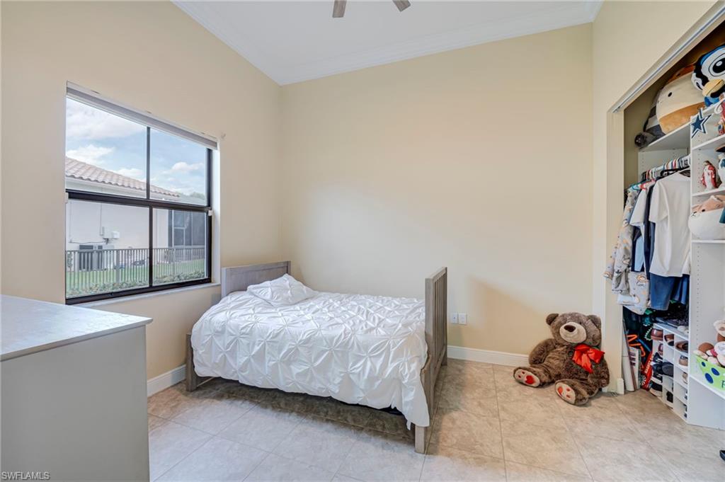 MAPLE RIDGE - Residential