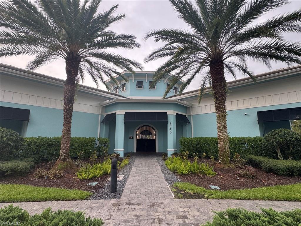 ENTRADA - Residential