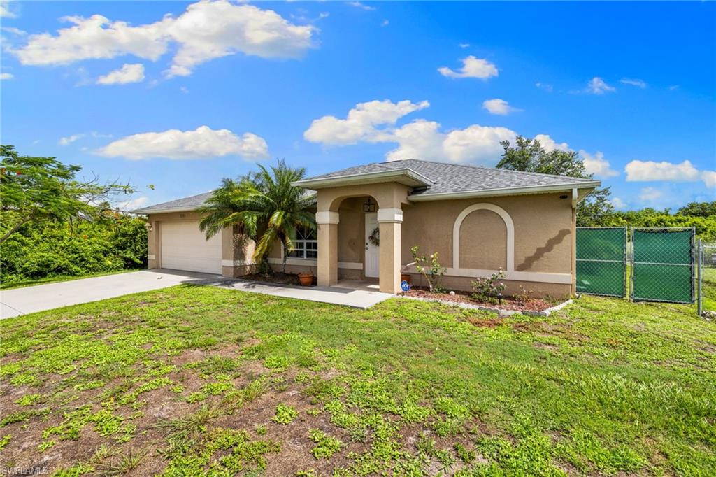 LEHIGH ACRES - Residential