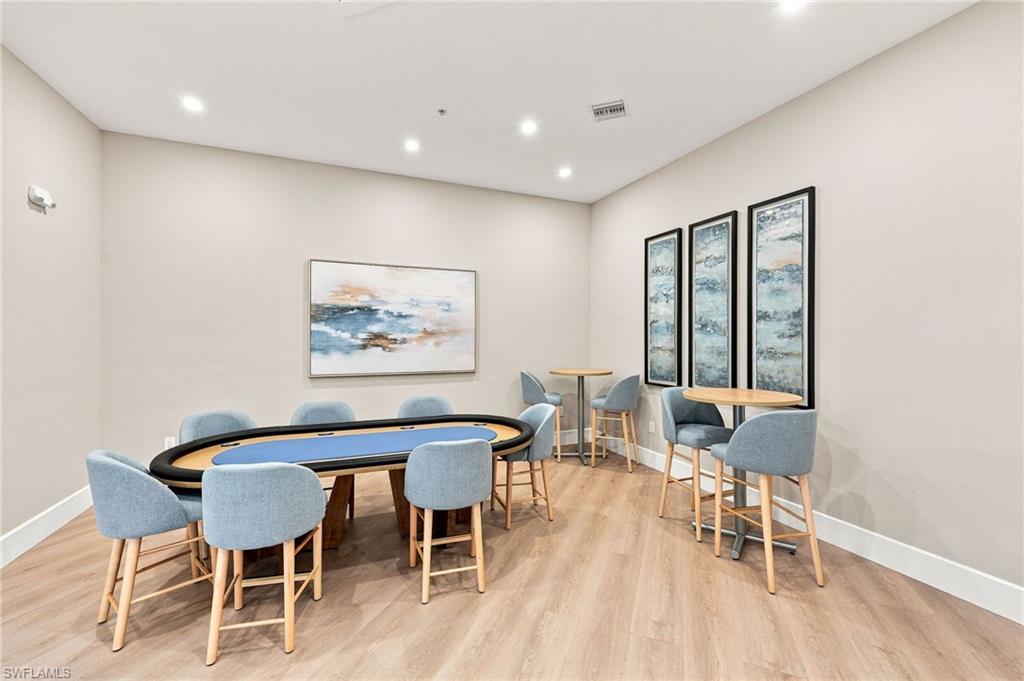 BELLE LAGO - Residential