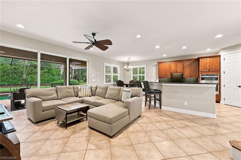BELLE LAGO - Residential