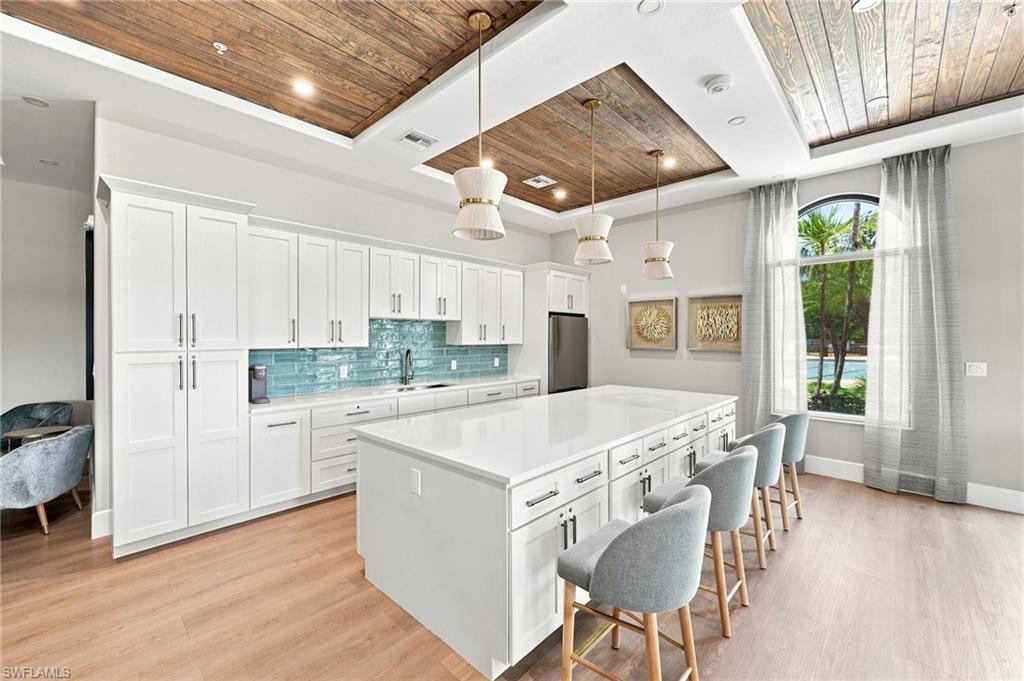 BELLE LAGO - Residential