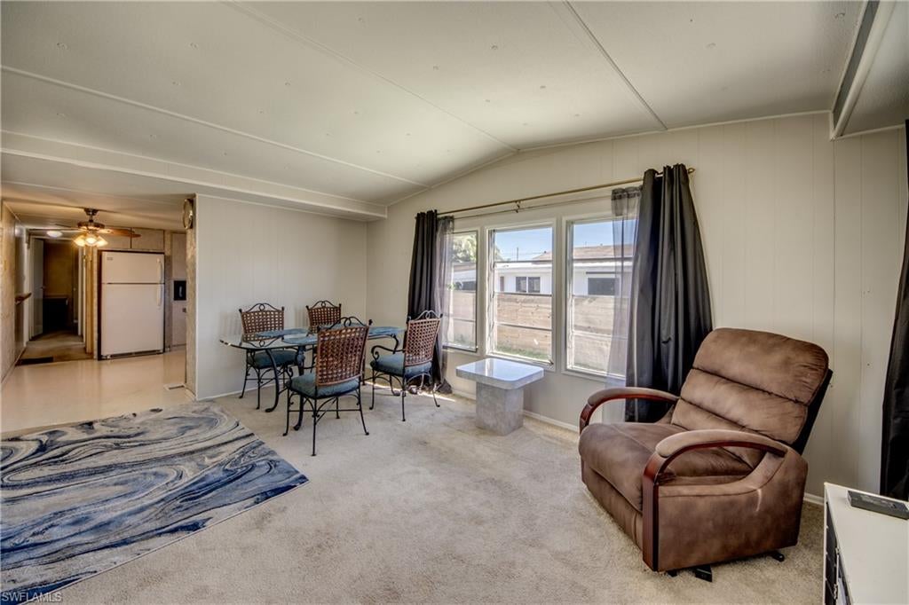 MOBILE MANOR - Residential