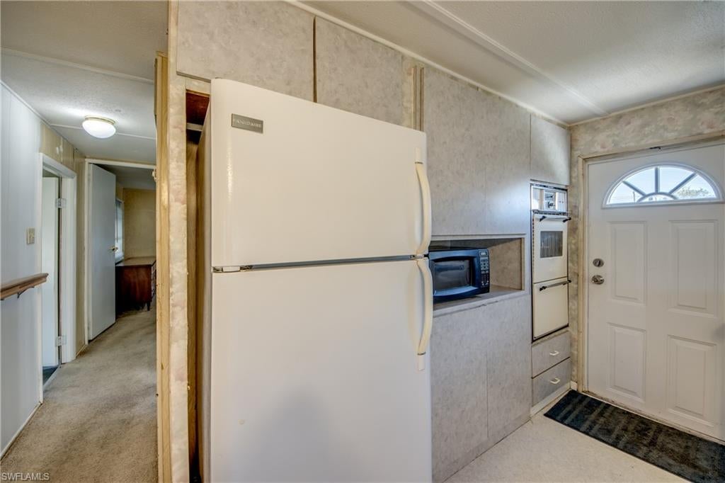 MOBILE MANOR - Residential