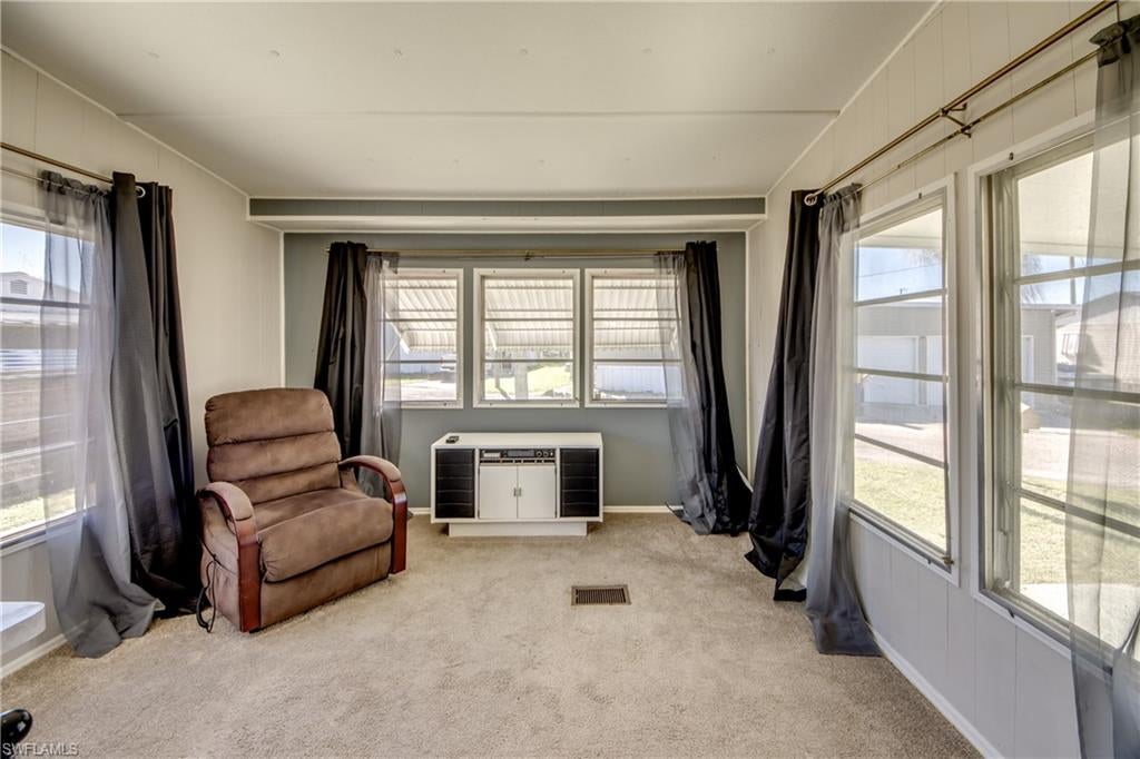 MOBILE MANOR - Residential