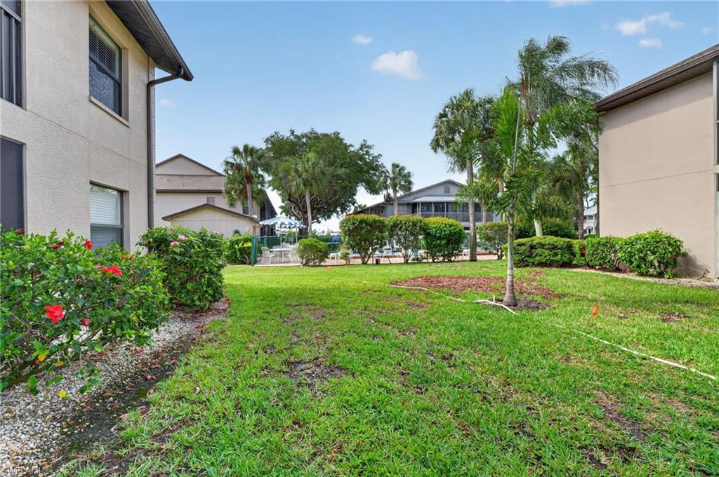FOXMOOR VILLAGE CONDO - Residential