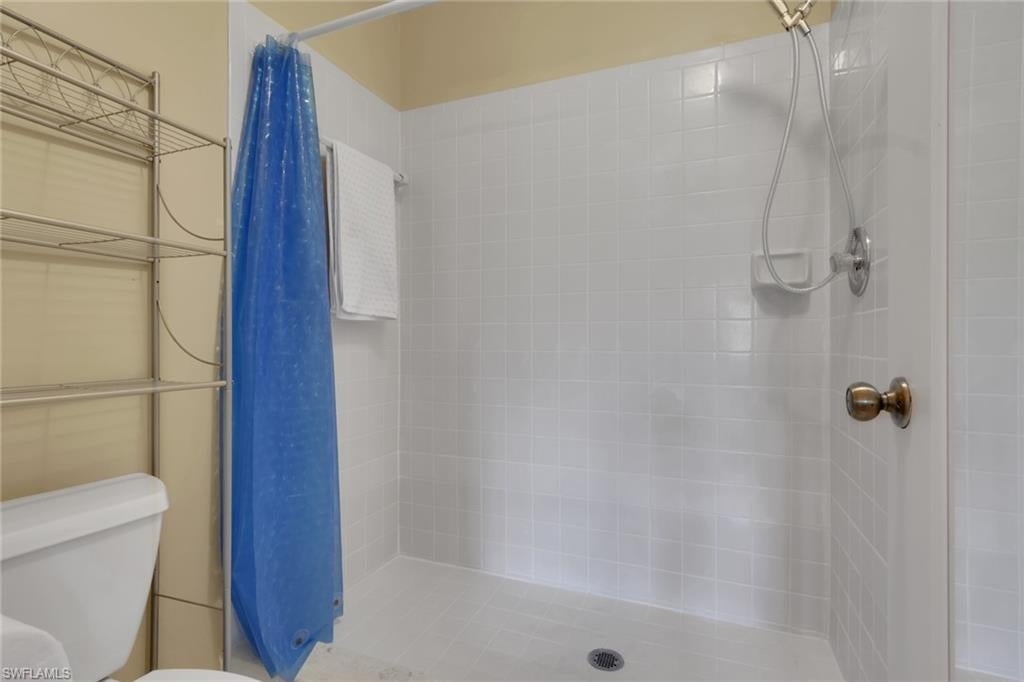 WOODMERE LAKE CLUB - Residential
