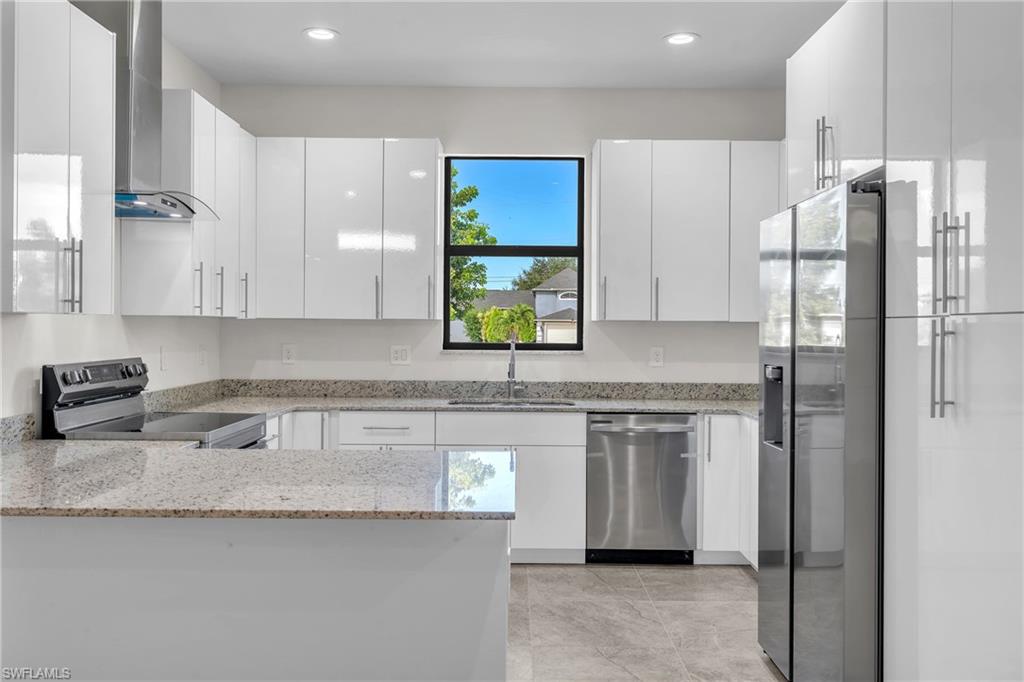CAPE CORAL - Residential Lease
