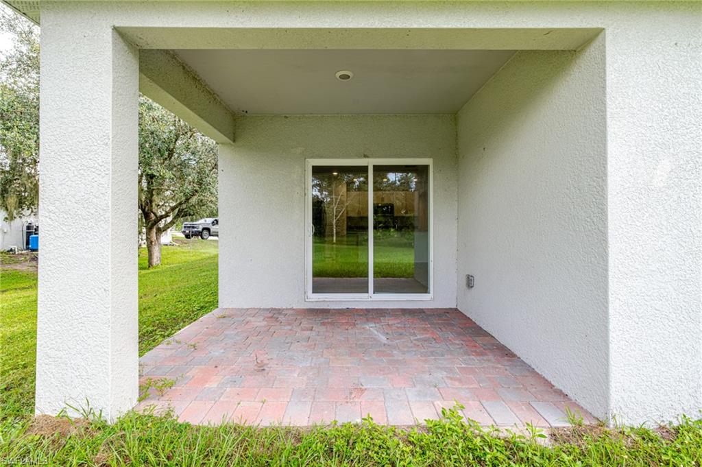 RIVER OAKS - Residential