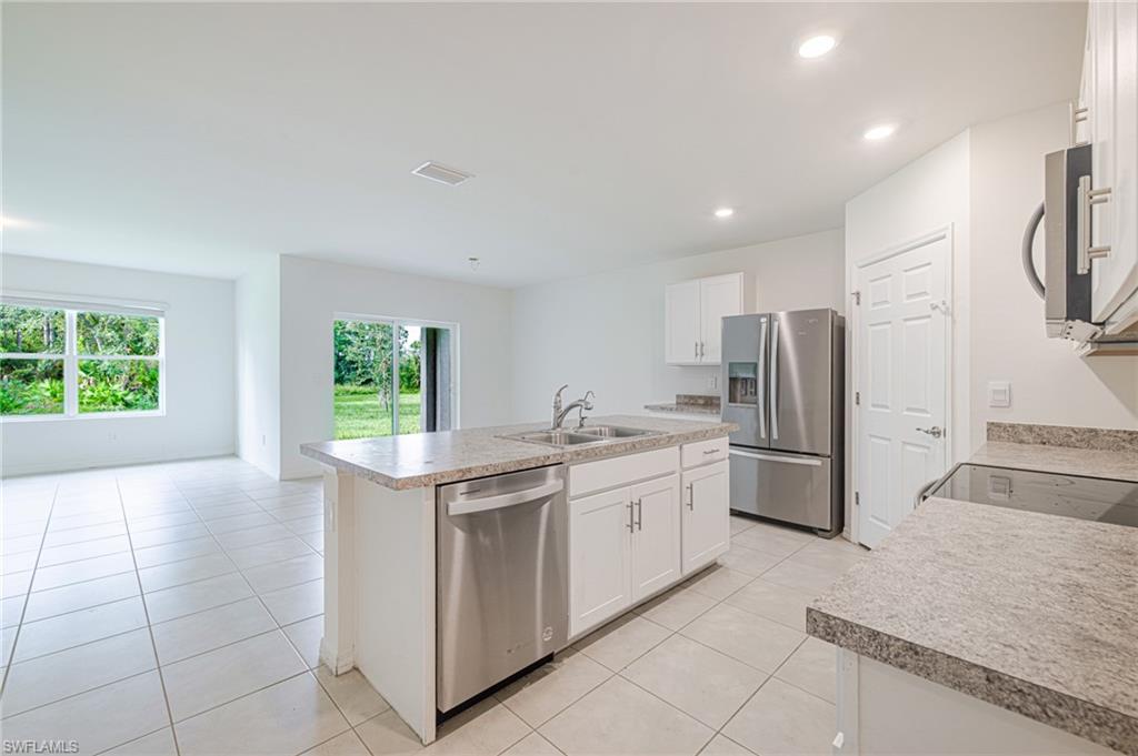 RIVER OAKS - Residential