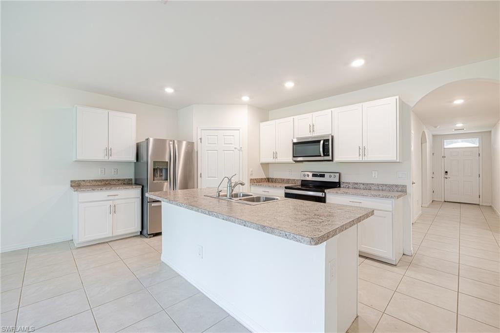 RIVER OAKS - Residential