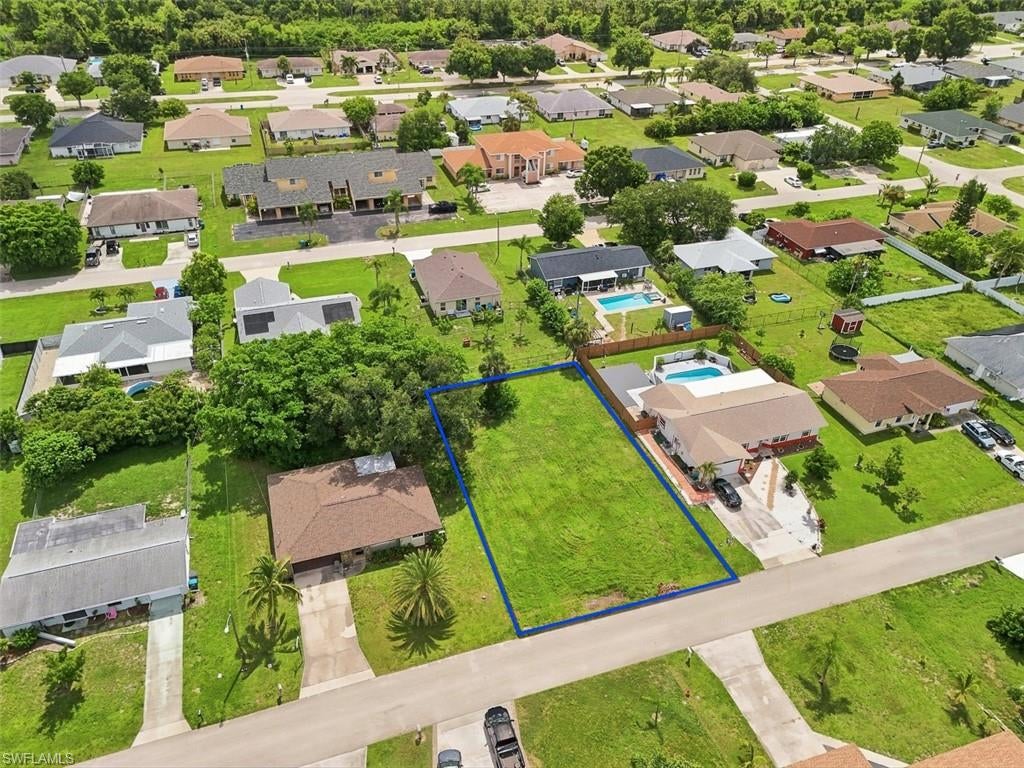 CAPE CORAL - Land