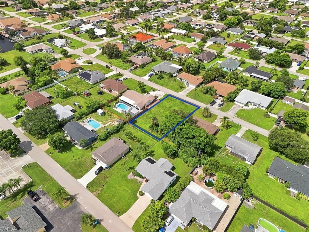 CAPE CORAL - Land