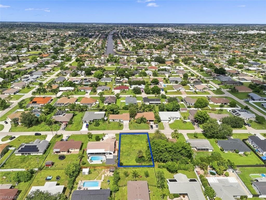 CAPE CORAL - Land