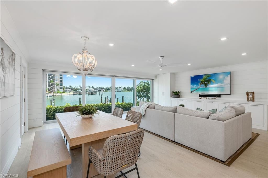 JENNIFER SHORES - Residential