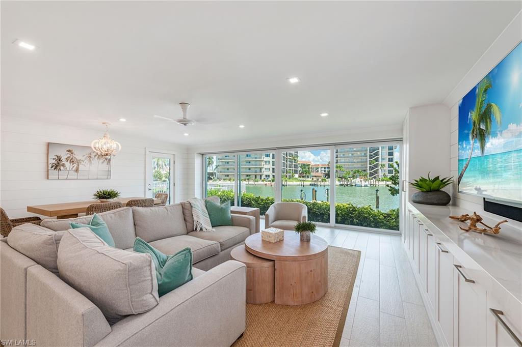 JENNIFER SHORES - Residential