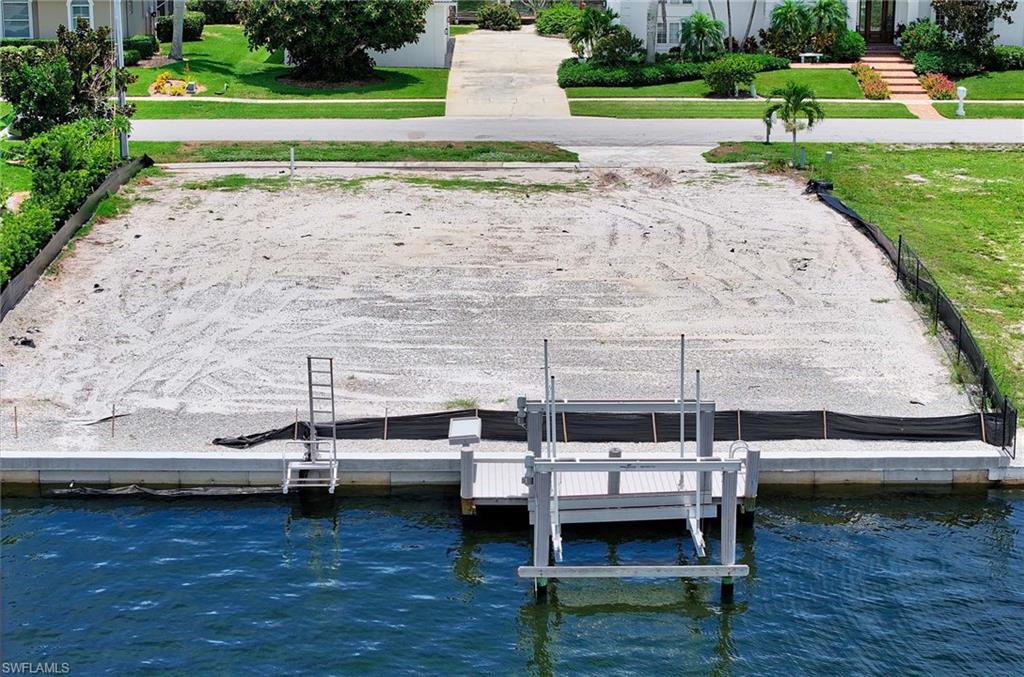 MARCO ISLAND - Land