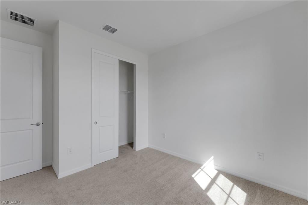 COUNTRY CLUB - Residential