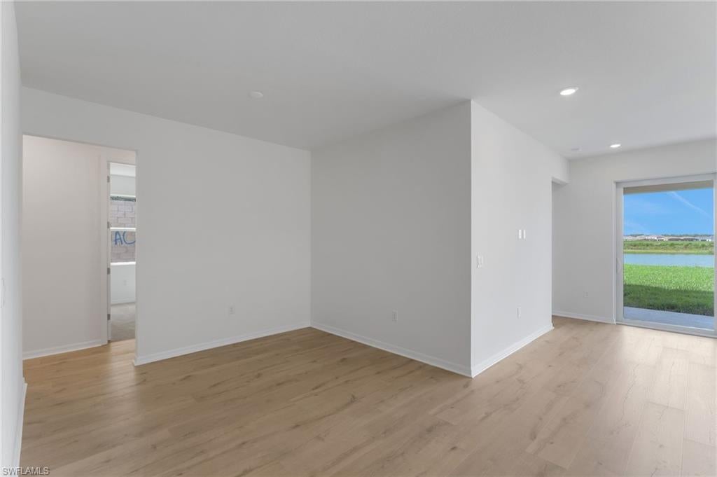COUNTRY CLUB - Residential