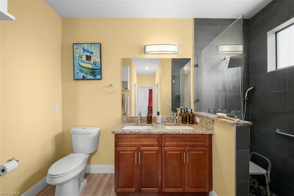SAN CARLOS PARK - Residential