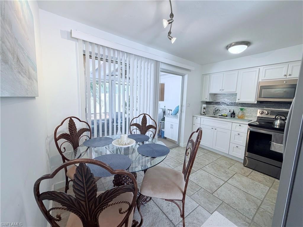 ROYAL HARBOR - Residential Income