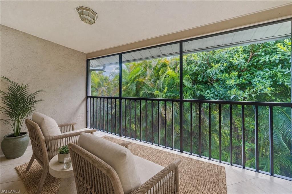 VERANDA CONDO - Residential