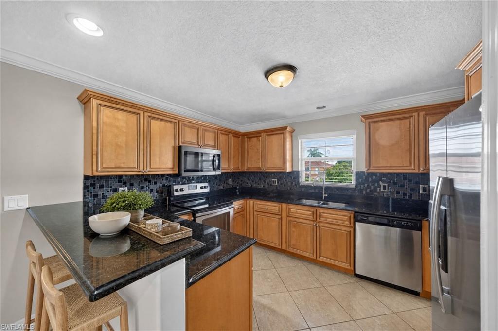 VERANDA CONDO - Residential