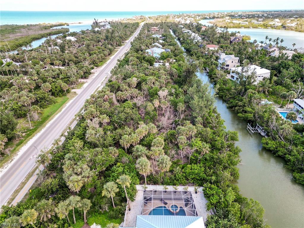 CASTAWAY ESTATES - Land