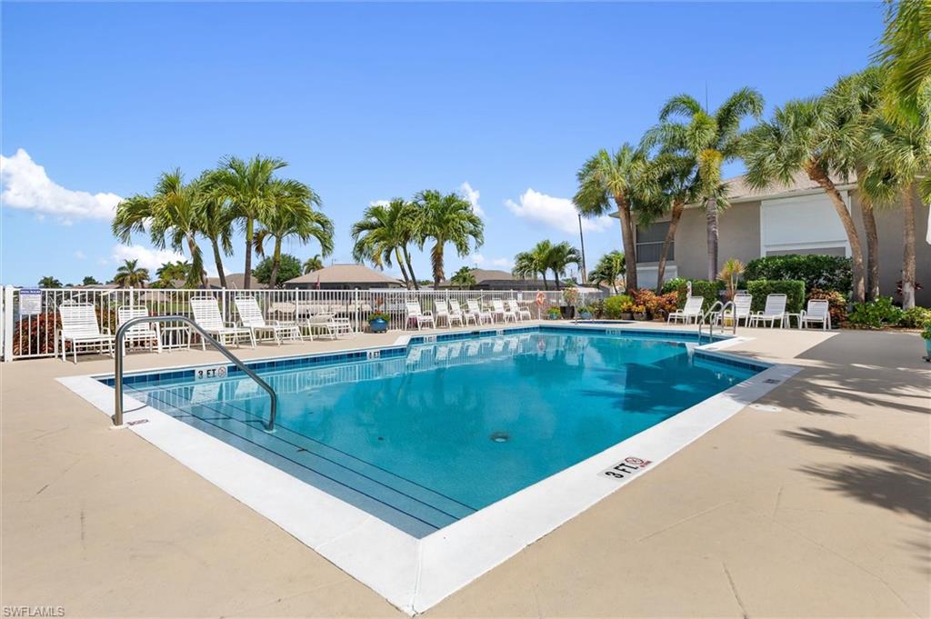 MOORINGS OF CAPE CORAL CONDO PHASE 1 - Residential
