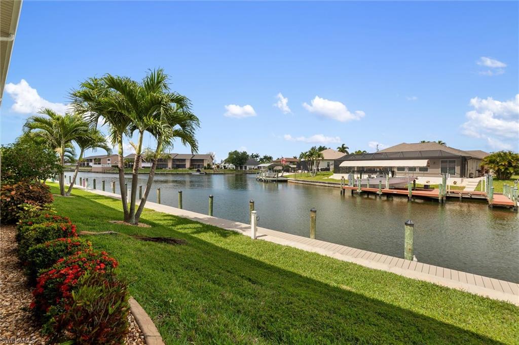 MOORINGS OF CAPE CORAL CONDO PHASE 1 - Residential