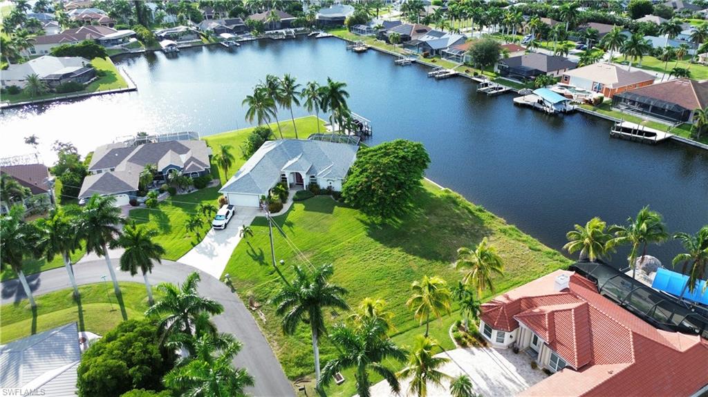 CAPE CORAL - Land