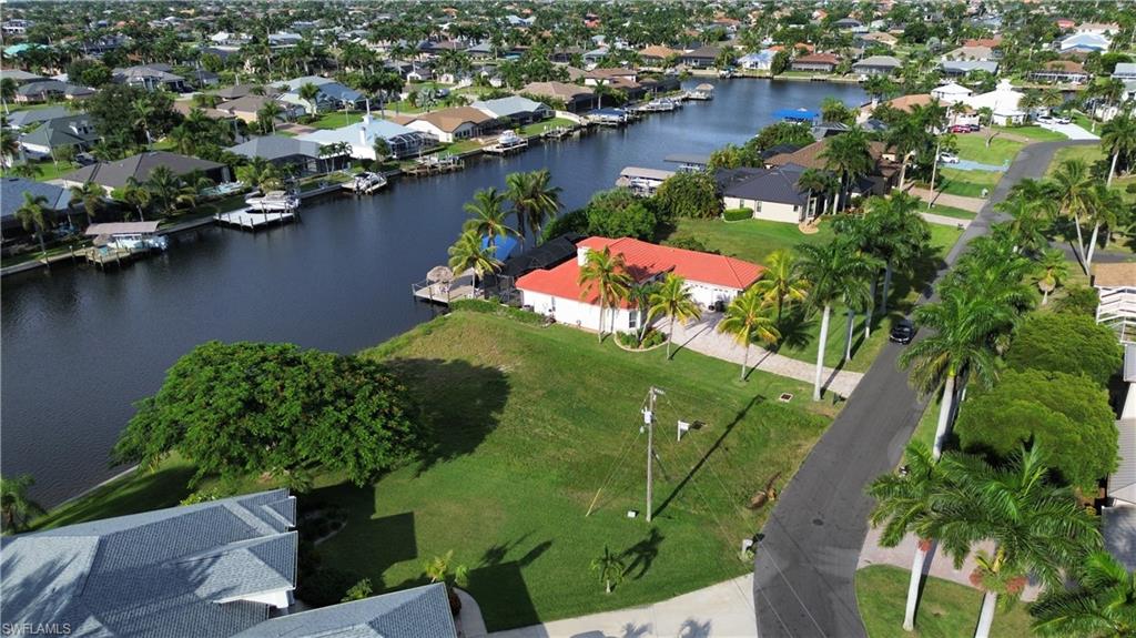 CAPE CORAL - Land