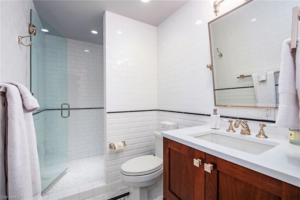 TOSCANA AT BAY COLONY - Residential