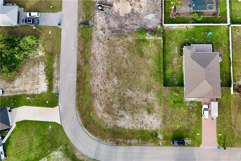 CAPE CORAL - Land