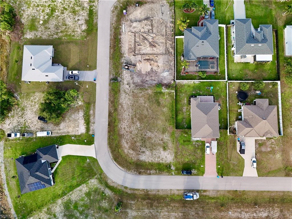 CAPE CORAL - Land