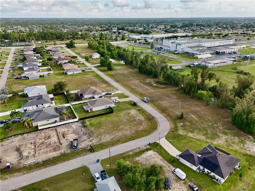 CAPE CORAL - Land